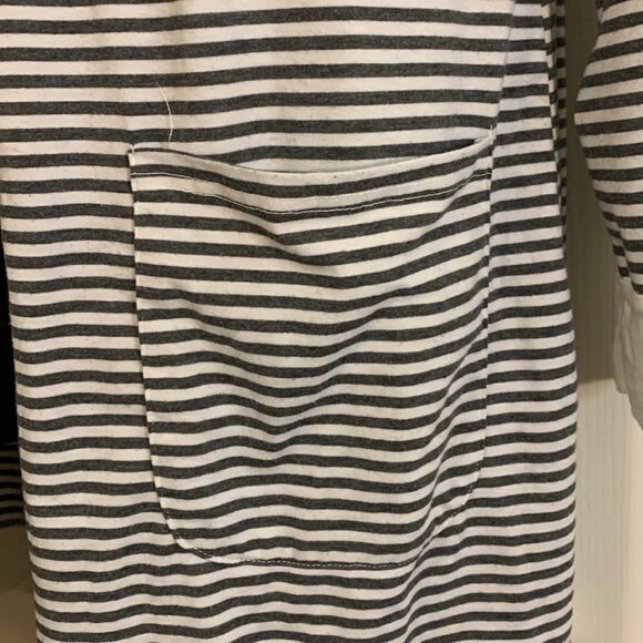 TICKLED TEAL, smock, large, great condition, gray stripes, front pockets - Picture 4 of 11